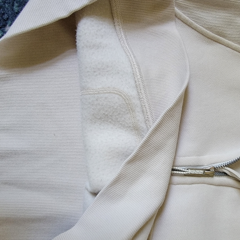 Lululemon Scuba Half Zip Hoodie in Opal XS/S - Picture 3 of 5